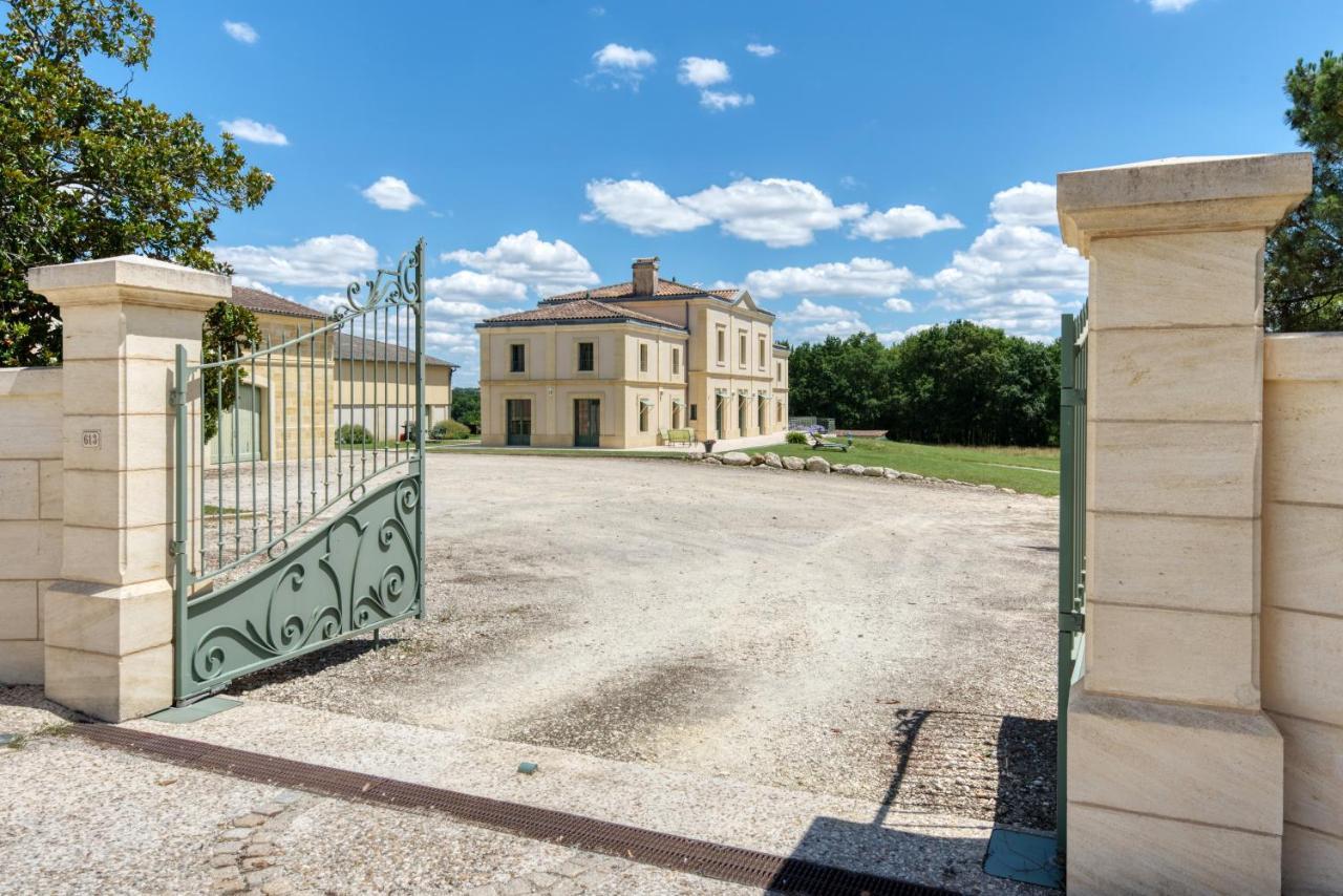 Chateau La Poste Petit-Palais-et-Cornemps Bagian luar foto